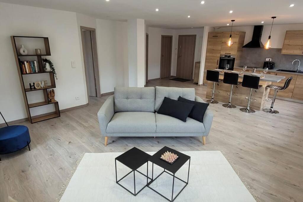 Superbe Appartement Neuf Et Cosy 77 M2 Villers-le-Lac Ngoại thất bức ảnh