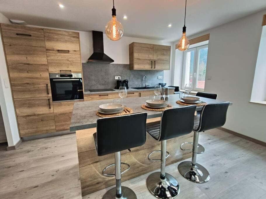 Superbe Appartement Neuf Et Cosy 77 M2 Villers-le-Lac Ngoại thất bức ảnh